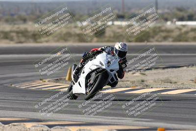 media/Jan-15-2026-Racers Edge (Thu) [[dfebeb70ab]]/3-B Group/Session 2 (Turn 11)/